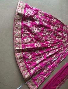 Elegant Pink Embroidered Lehenga Choli Set