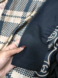 Chic Black Ruched Long Sleeve Midi Dress