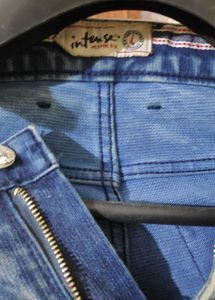 Men's Blue Wash Distressed Jeans