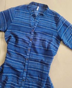 Blue &amp; White printed tunic top