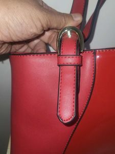 Red Handbag e2O