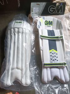 GM Cricket wicket keeping Pads