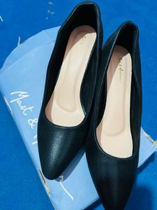 black comfy heels unused fixed price
