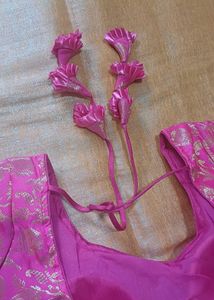 🎀 Vibrant Pink Brocade Blouse