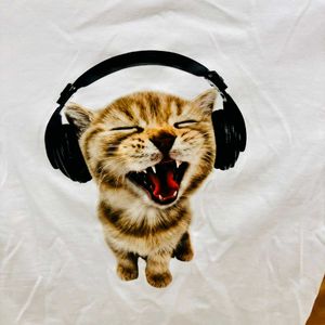 H&amp;M Cat Cropped Graphic T-Shirt