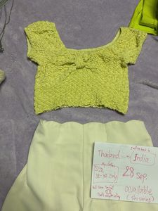 Textured Puff Sleeve Top