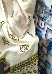 Elegant Ethnic Dupatta with Design Floral Motifs