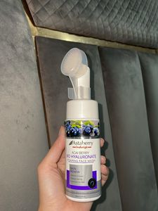 Acai Berry Foaming Face Wash