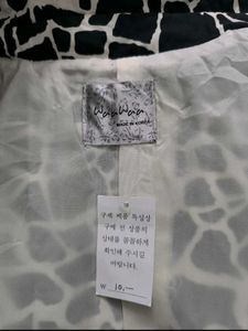 Chic Black &amp; White Print Trench Coat
