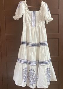 WESTSIDE White And Blue Flower Dress