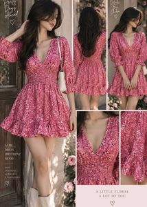 Chic Floral Print Mini Dress