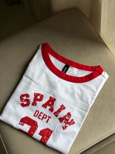 H&M White & Red Graphic T-Shirt