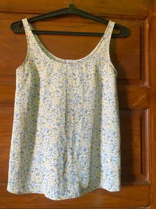Floral Print Sleeveless Top