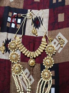 Elegant Pearl &amp; Kundan Jewellery Set