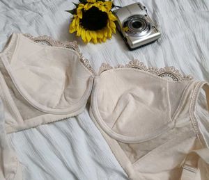 Elegant Lace Balconette Bra
