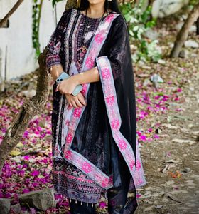Elegant Black Kurta Set with Pink Border