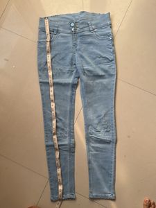 Light Wash High Waisted Jeans