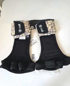 Cult Fitness exercise Gloves