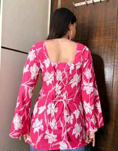 Vibrant Floral Printed Pink Short Kurti 🥰🥰☺️