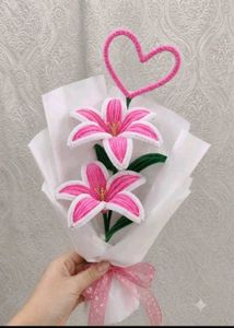 pink lily bouquet (pipe cleaner)