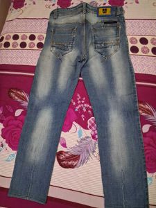 Stylish Distressed Blue Denim Jeans