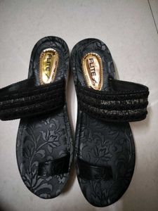 Black Toe-Loop Flite Sandals