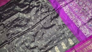 Good condition vintage kanjivaram silk saree for s