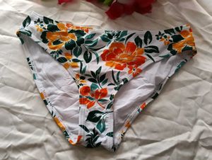 🇨🇵Floral Print Briefs