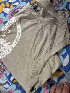 Womens Cropped Sleeveless Graphic Tee