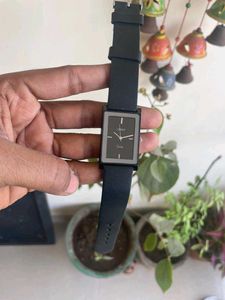 Lamex sleek black watch for men