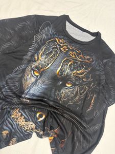 Men's Graphic T-Shirt - Black Wolf Print