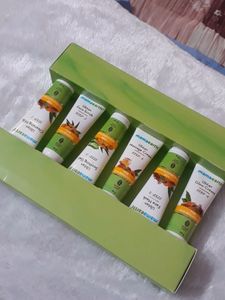 Mamaearth Ubtan Facial Kit with Turmeric &amp; Saffron