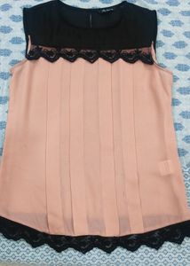 Sleevless Top
