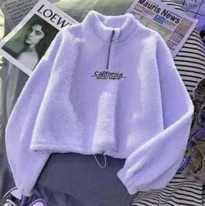 Fuzzy Cropped Pullover