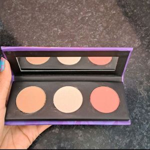 Price Drop Alert  Sugar 3 IN One Face Pallet