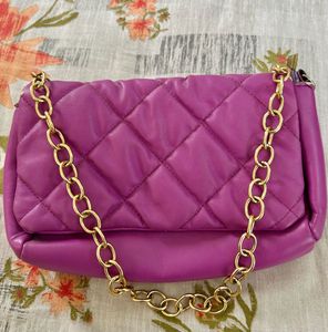 Quilted Chain Shoulder Bag