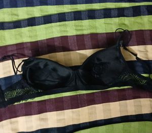 Clovia Black Bra With Noodle Strap