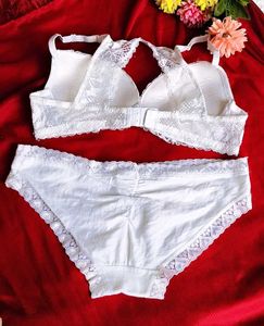 Elegant White Lace Bra &amp; Panty Set