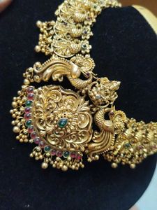 matt gold finish necklace set