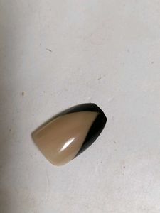 Black V-Tip Press-On Nails