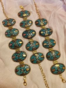 Laq Bracelet with brass base