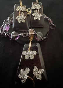 Stunning Amethyst &amp; Diamond Necklace Set