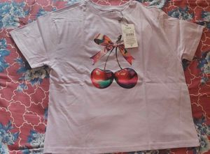 New with tag lavender t shirt