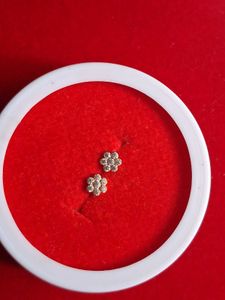 Sparkling Flower Stud Earrings