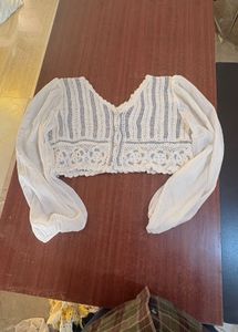 Chic Striped Lace Cropped Top
