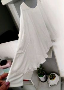 ZARA Chic White Flowy Top