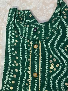 Green Bandhani Print Kurta with button