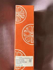 THE LOVE CO. VITAMIN C BATH AND SHOWER GEL