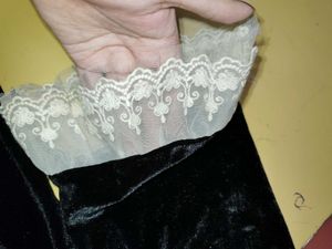 Black Gothic Velvet Lace Trim Shrug / Top