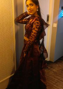Wine lehnga